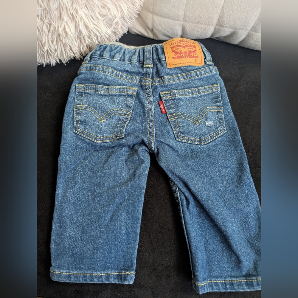 Levi's Classic Blue and Dark Denim Jeans 3-6mths Old Navy Baby Jean - Picture 6 of 6